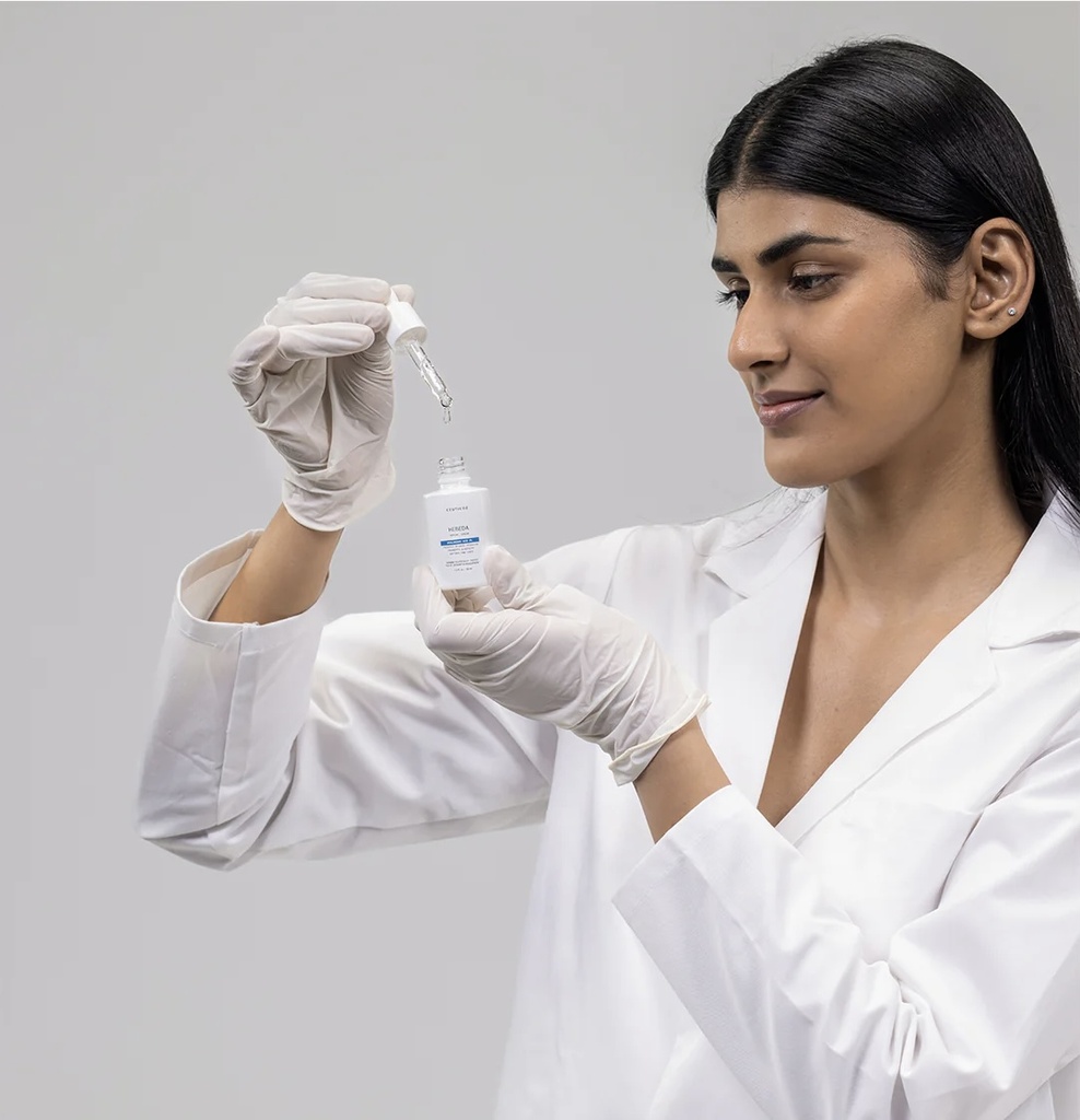 Ceuticoz/ Hebeda Hyalouronic Acid 2% Serum 30ml: سيتيكوز سيروم هايلرونك اسيد بتركيز ٢٪؜