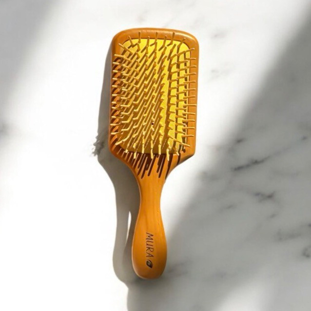 Mura/ مورا فرشة الشعر الخشبية 